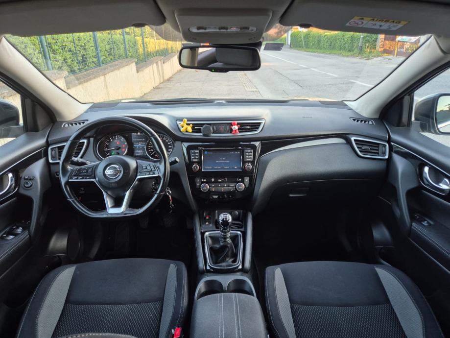 Nissan Qashqai 1,2 DIG-T, senzori + kamera, Registriran do 06/2027, fotografija 6