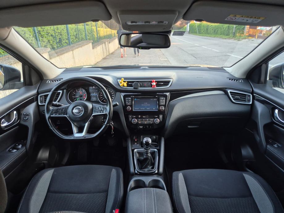 Nissan Qashqai 1,2 DIG-T, senzori + kamera, Registriran do 06/2027, fotografija 8