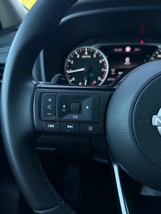 Nissan Qashqai 1.3 158KS | AUTOMATIK | LED | KAMERA | ALU 17 | JAMSTVO, fotografija 15
