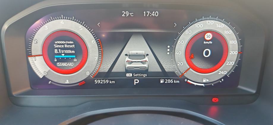 Nissan Qashqai 1.3 automatik, fotografija 14