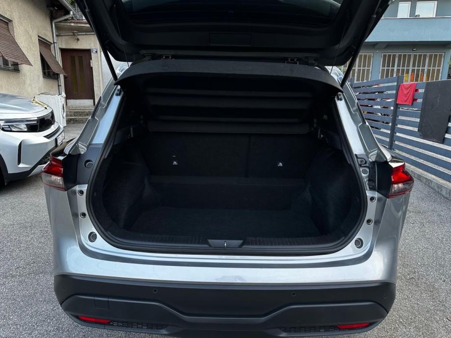 Nissan Qashqai 1.3 automatik, fotografija 9