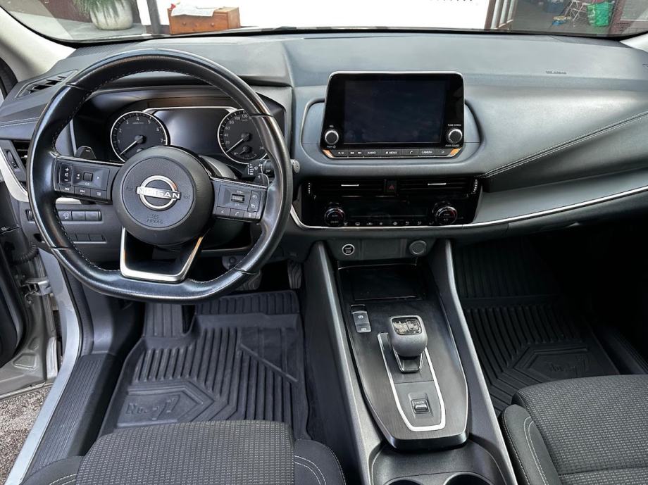 Nissan Qashqai 1.3 automatik, fotografija 10
