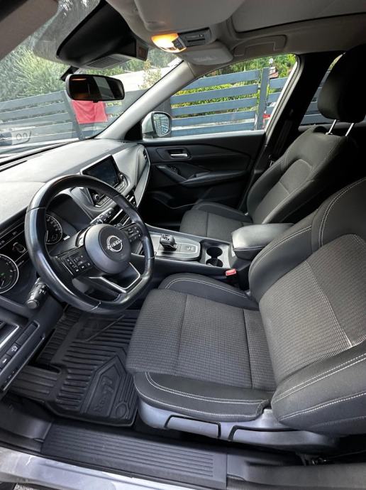 Nissan Qashqai 1.3 automatik, fotografija 14