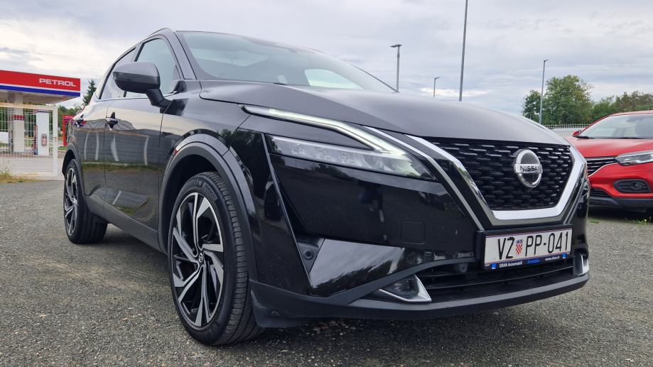 Nissan Qashqai 1.3 automatik TEKNA+, zimski paket, kamere 360, jamstvo, fotografija 9