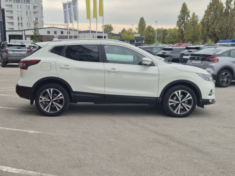 Nissan Qashqai 1,3 DIG-T 140 N-Connecta, fotografija 4