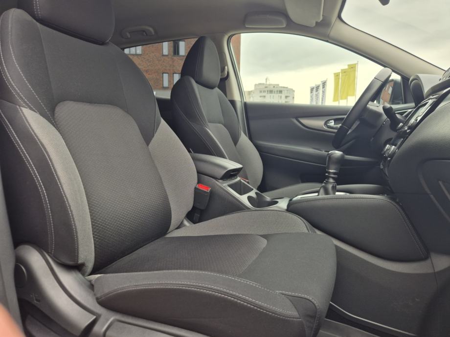 Nissan Qashqai 1,3 DIG-T 140 N-Connecta, fotografija 10