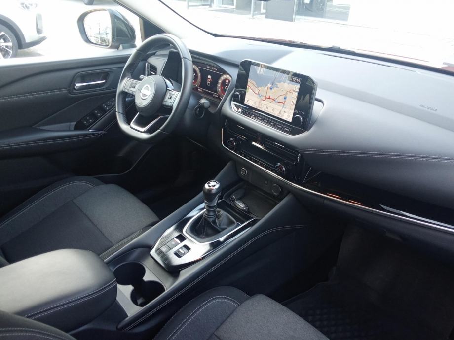 Nissan Qashqai 1,3 DIG-T 160 N-Connecta, fotografija 7