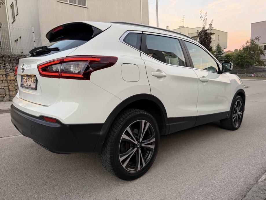 Nissan Qashqai 1,3 DIG-T automatik 160ks, MODEL 2021.g, JAMSTVO 12mj, fotografija 6