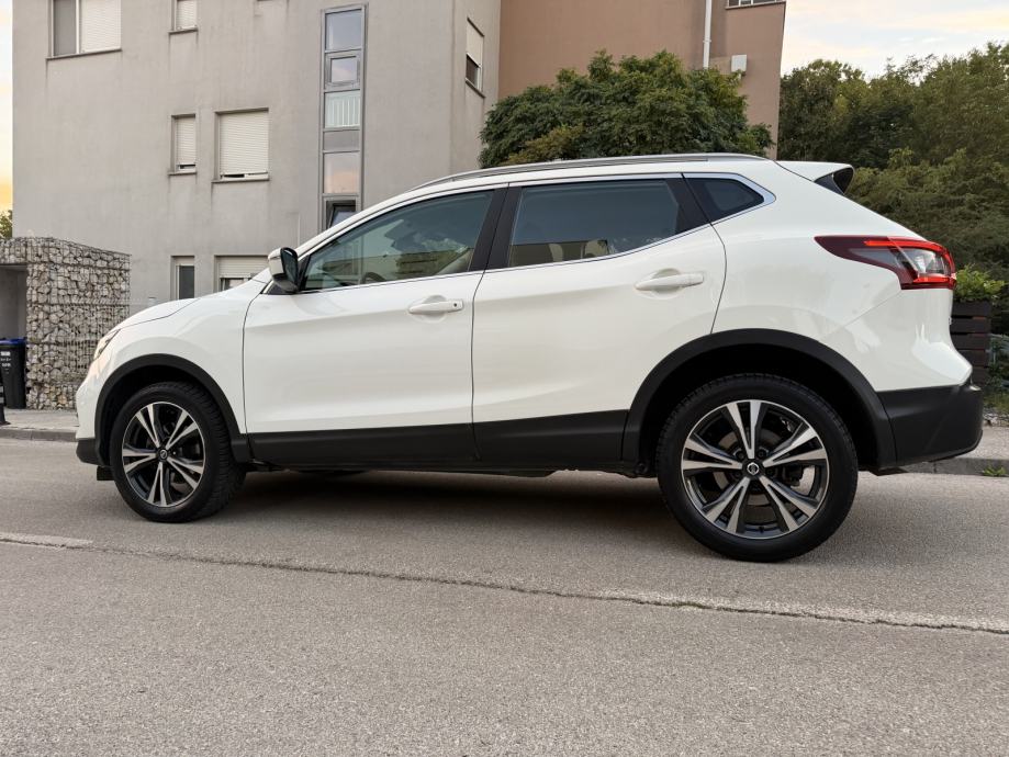 Nissan Qashqai 1,3 DIG-T automatik 160ks, MODEL 2021.g, JAMSTVO 12mj, fotografija 7