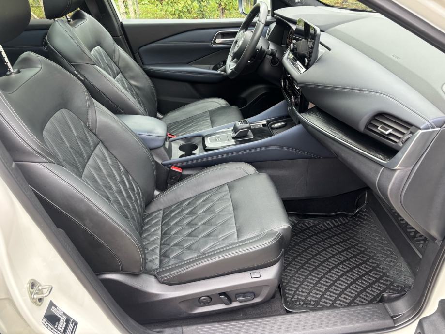 Nissan Qashqai 1,3 DIG-T automatik, fotografija 12