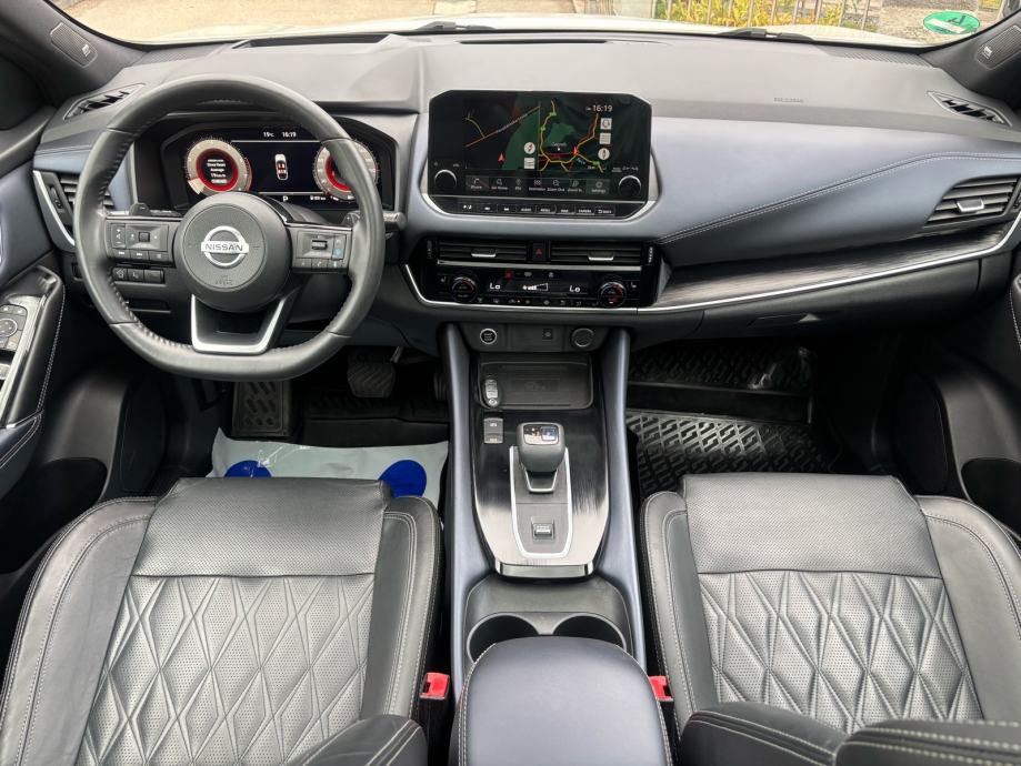Nissan Qashqai 1,3 DIG-T automatik, fotografija 16