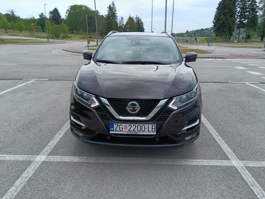 Nissan Qashqai 1,3 DIG-T CONECTA 140 ks, fotografija 9
