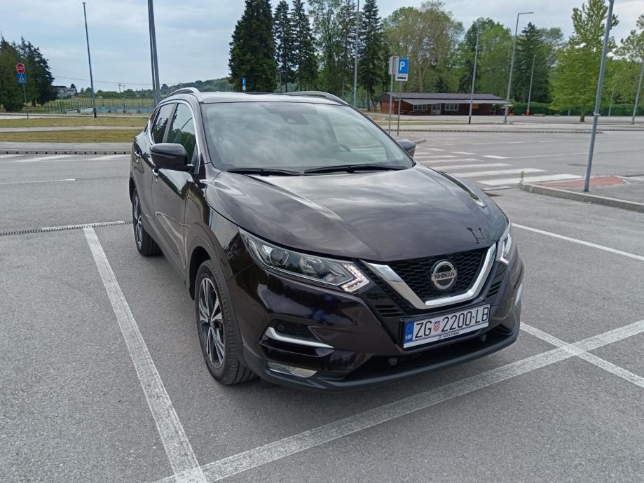 Nissan Qashqai 1,3 DIG-T CONECTA 140 ks, fotografija 8