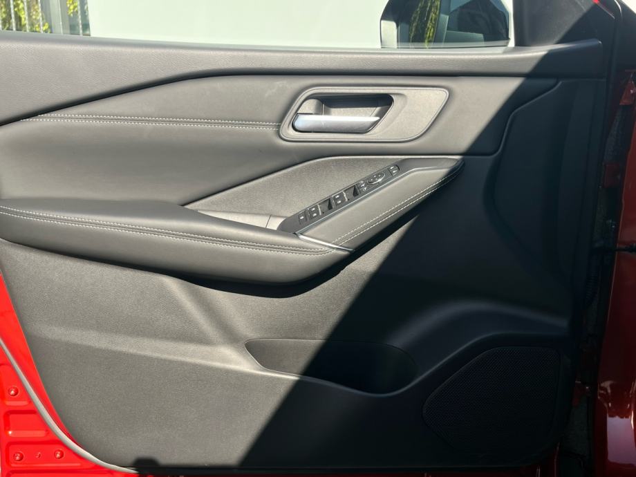 Nissan Qashqai 1,3 DIG-T MHEV N-Connecta X-Tronic, fotografija 15