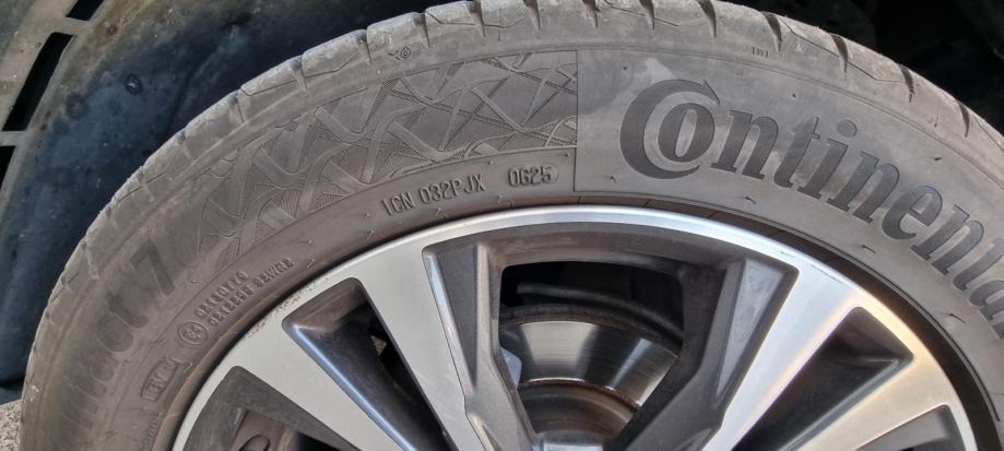 NISSAN QASHQAI 1.3 DIG-T N-CONNECTA, LED, 140 KS, 360° KAMERA, fotografija 6