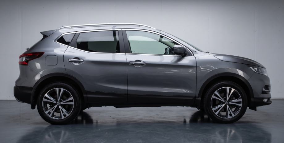 Nissan Qashqai 1,3 DIG-T N-CONNECTA SAMO 75000 KAO NOV, fotografija 6