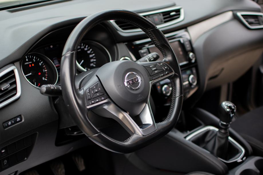 Nissan Qashqai 1,3 DIG-T N-CONNECTA SAMO 75000 KAO NOV, fotografija 12