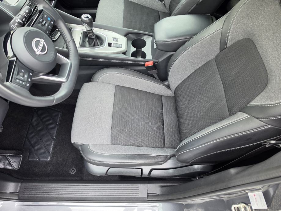 Nissan Qashqai 1.3 MHEV 18TKM,SERV.,NAVI.,LED,ALU.,KAM.360,N CONNECTA, fotografija 16
