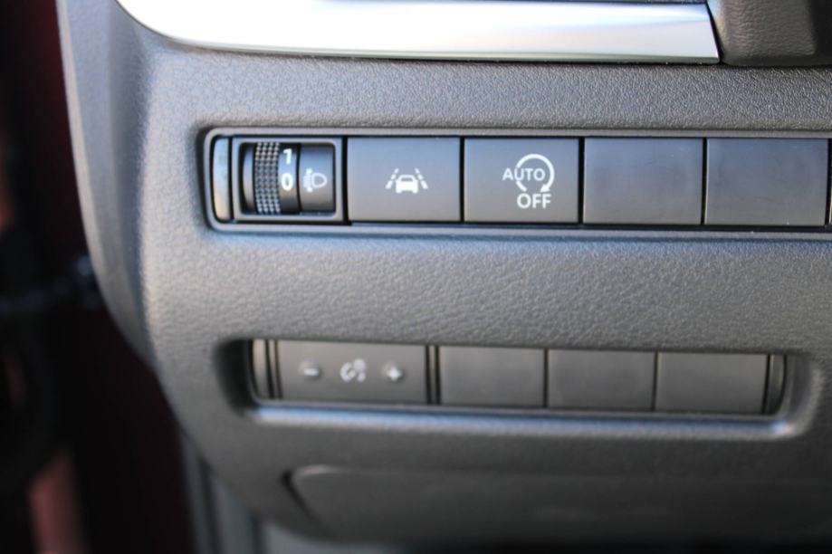 Nissan Qashqai 1.3 MHEV *LED, KAMERA*, fotografija 16