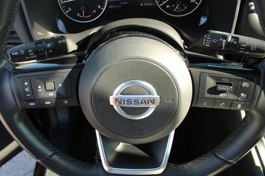 Nissan Qashqai 1.3 MHEV *LED, KAMERA*, fotografija 17