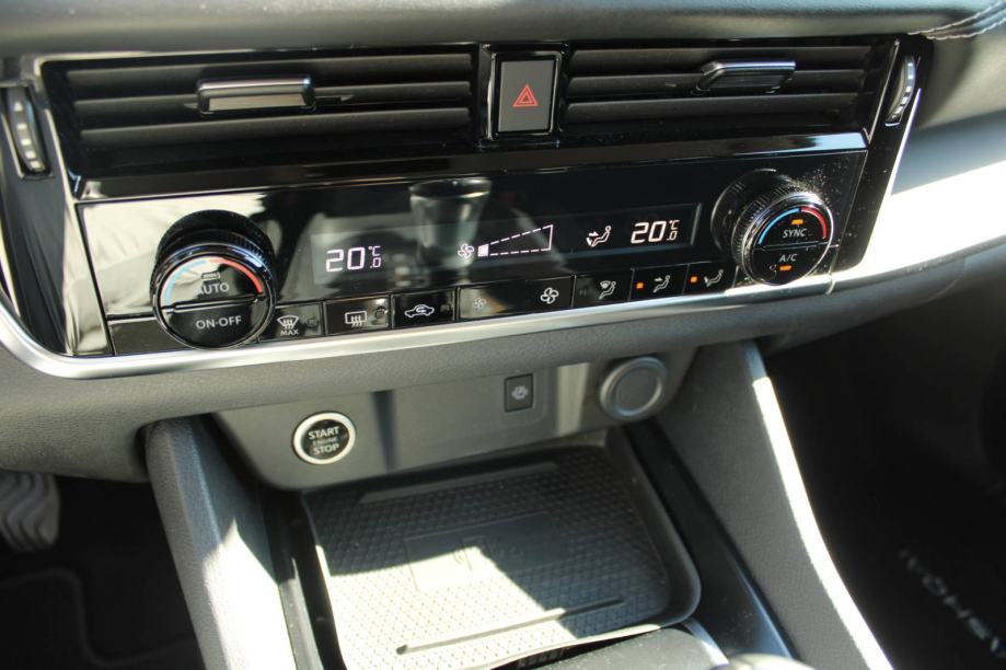 Nissan Qashqai 1.3 MHEV *LED, KAMERA*, fotografija 19