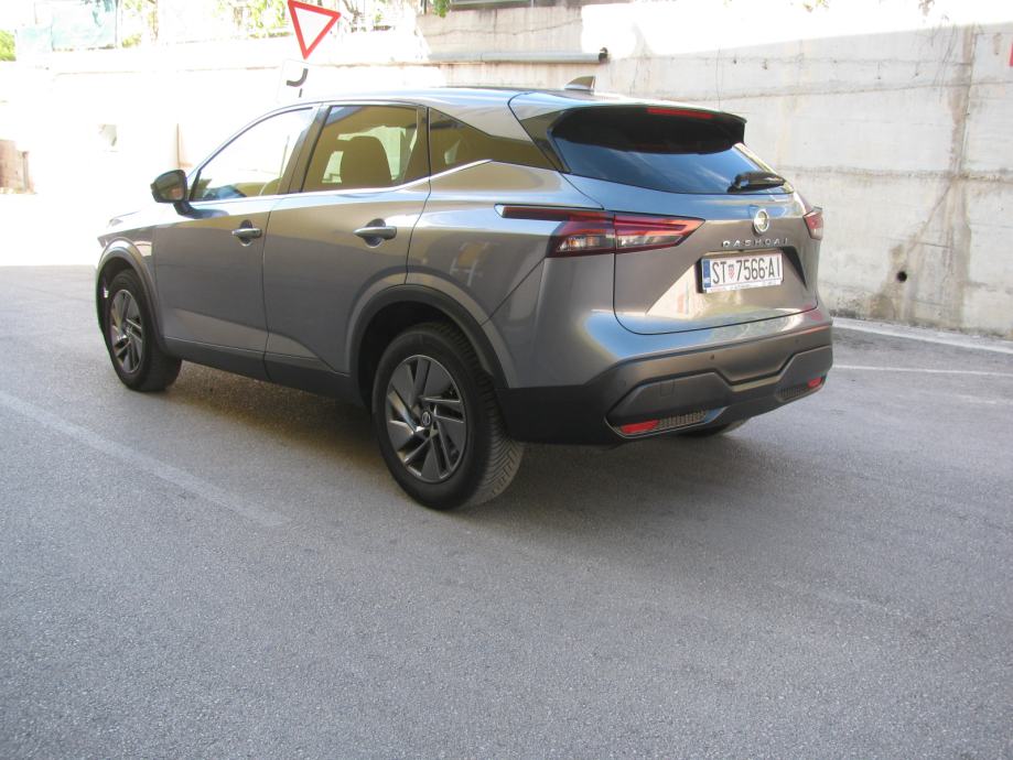Nissan Qashqai 1.3, fotografija 6