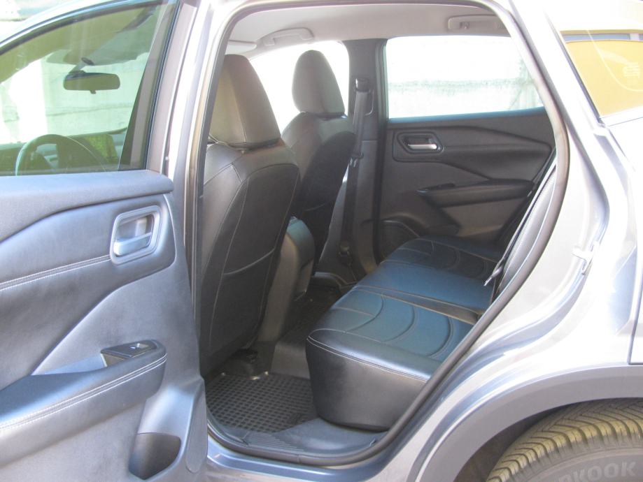 Nissan Qashqai 1.3, fotografija 10