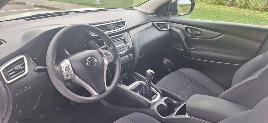 Nissan Qashqai 1.5 dci 121.000 km HR VOZILO OVL. SERVISNA reg 08/27, fotografija 6
