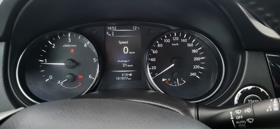 Nissan Qashqai 1,5 dCi 360 TEKNA KOŽA PANO LED ALU TEMPOMAT, fotografija 8