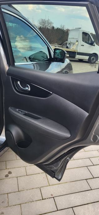 Nissan Qashqai 1,5 dCi 360 TEKNA KOŽA PANO LED ALU TEMPOMAT, fotografija 11