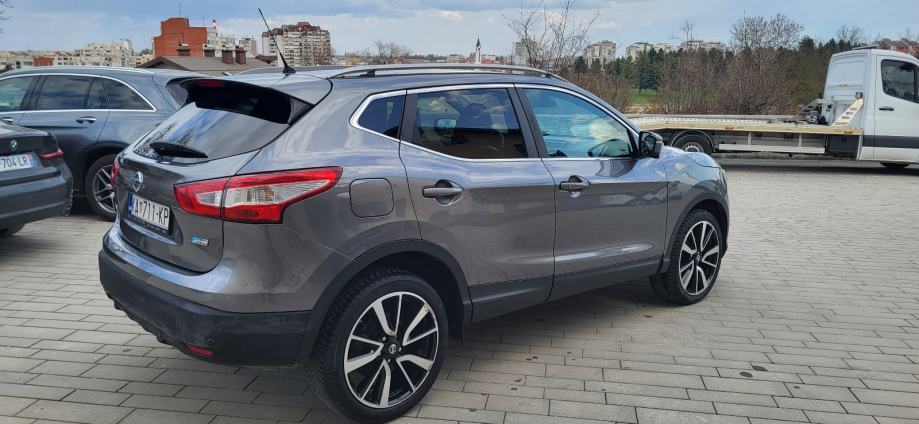Nissan Qashqai 1,5 dCi 360 TEKNA KOŽA PANO LED ALU TEMPOMAT, fotografija 16