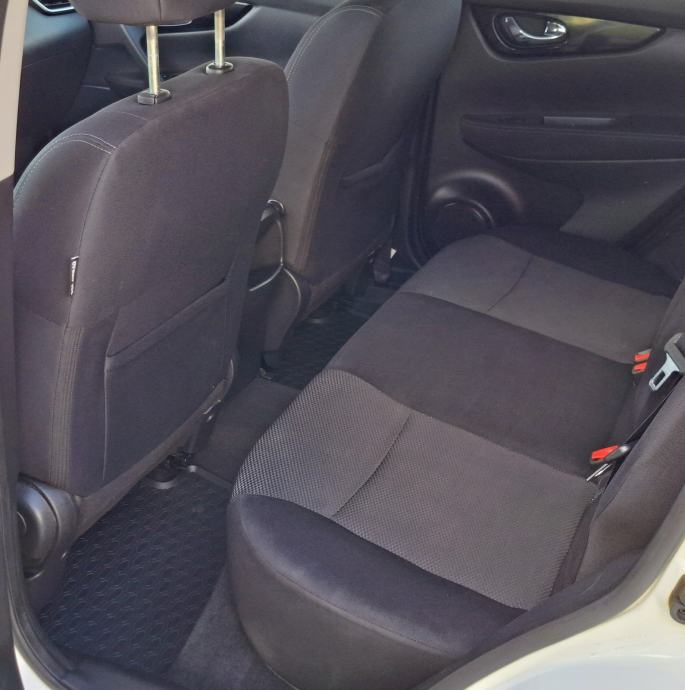 Nissan Qashqai 1,5 dCi panorama/kamera 360/servisna/jamstvo 1 god, fotografija 11