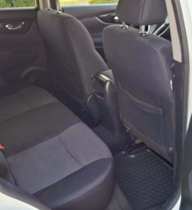 Nissan Qashqai 1,5 dCi panorama/kamera 360/servisna/jamstvo 1 god, fotografija 13