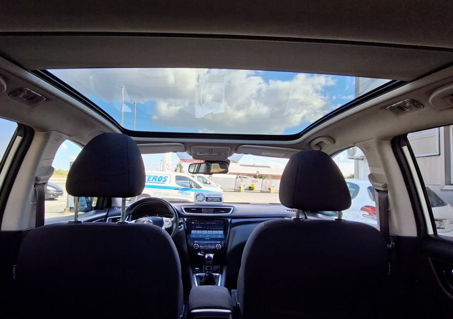 Nissan Qashqai 1,5 dCi panorama/kamera 360/servisna/jamstvo 1 god, fotografija 18