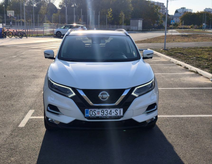 Nissan Qashqai 1,5 dCi Tekna, euro kuka, 2 seta kotača, fotografija 2
