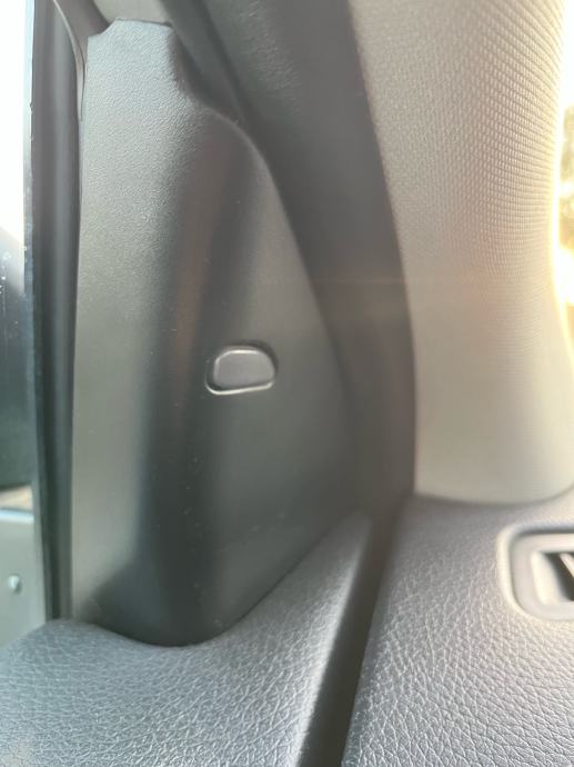 Nissan Qashqai 1.5 dci Tekna REGISTRIRAN GODINU DANA, fotografija 16