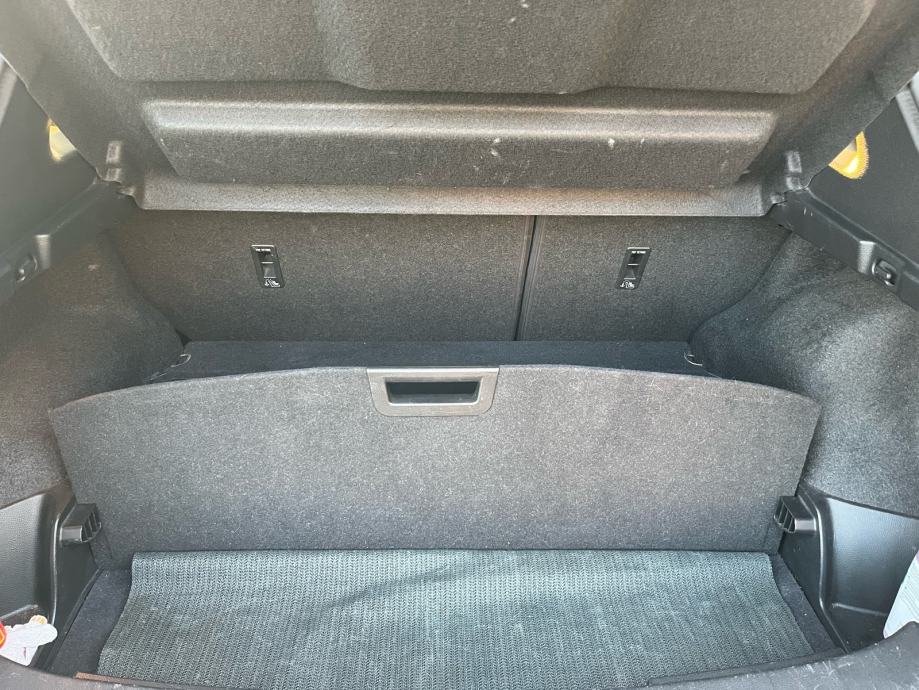 Nissan Qashqai 1.5 dci Tekna REGISTRIRAN GODINU DANA, fotografija 17