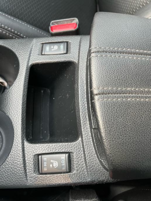 Nissan Qashqai 1.5 dci Tekna REGISTRIRAN GODINU DANA, fotografija 19