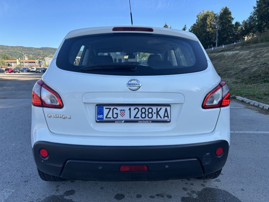 Nissan Qashqai 1,6 16V Reg 1 god, pogled izvana - slika 3