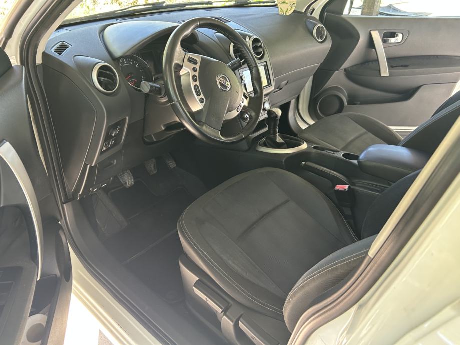 Nissan Qashqai 1,6 16V Reg 1 god, fotografija 14
