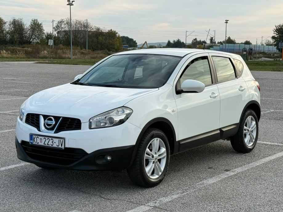 Nissan Qashqai 1,6 // 2010// 84kw//, fotografija 2