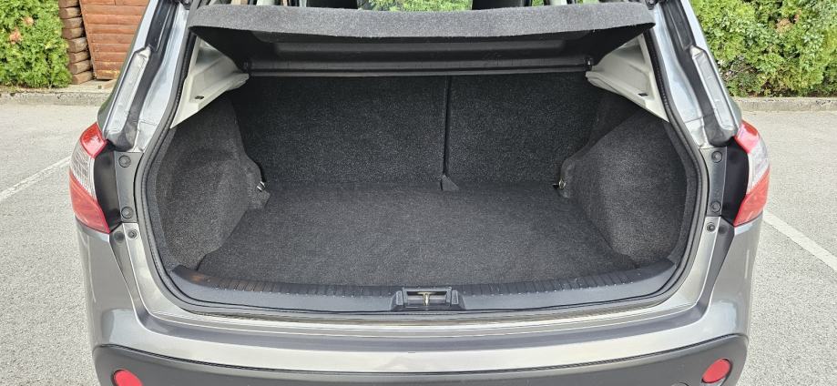 Nissan Qashqai 1,6 dCi 130 ks KAO NOV, fotografija 12