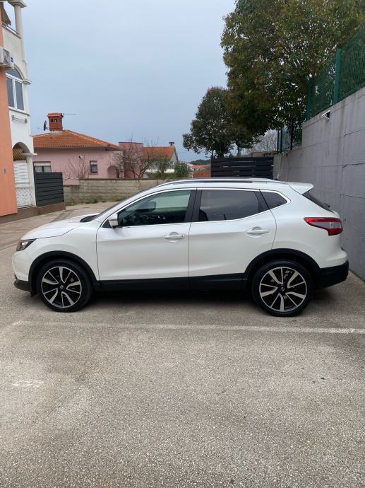 Nissan Qashqai 1,6 dCi 360 automatik panorama krov oprema Tekna, fotografija 3