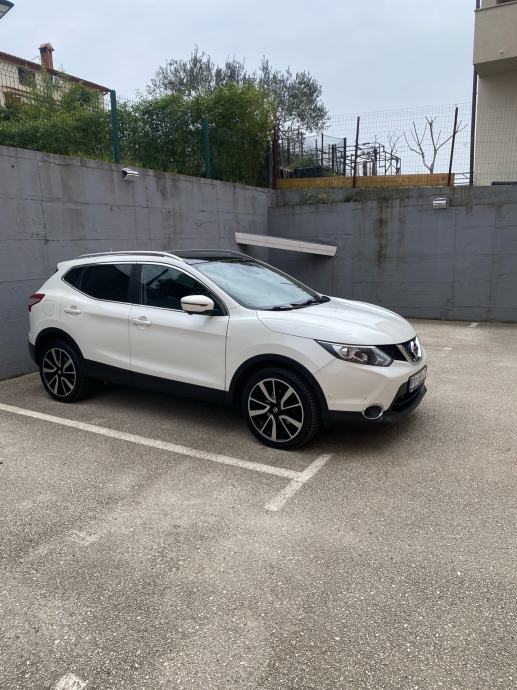 Nissan Qashqai 1,6 dCi 360 automatik panorama krov oprema Tekna, fotografija 2