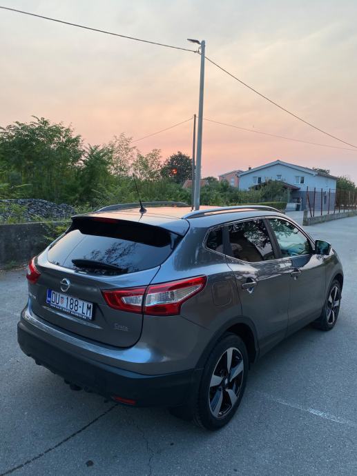 Nissan Qashqai 1,6 dCi 360° automatik, fotografija 4