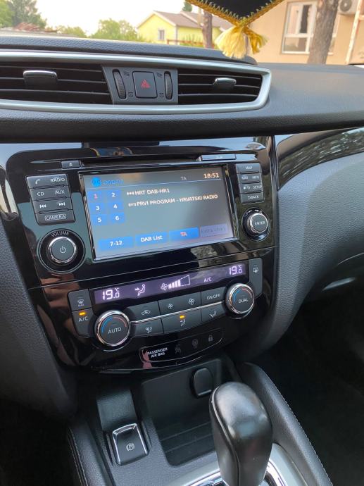 Nissan Qashqai 1,6 dCi 360° automatik, fotografija 13