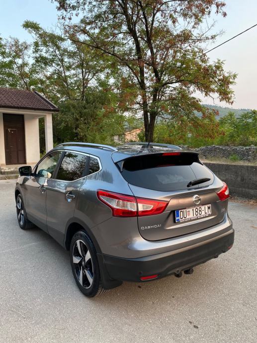 Nissan Qashqai 1,6 dCi 360° automatik, fotografija 2