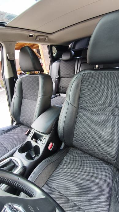 Nissan Qashqai 1,6 dCi 360°, fotografija 13