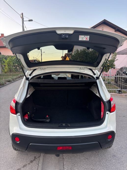 Nissan Qashqai 1,6 dCi, fotografija 9