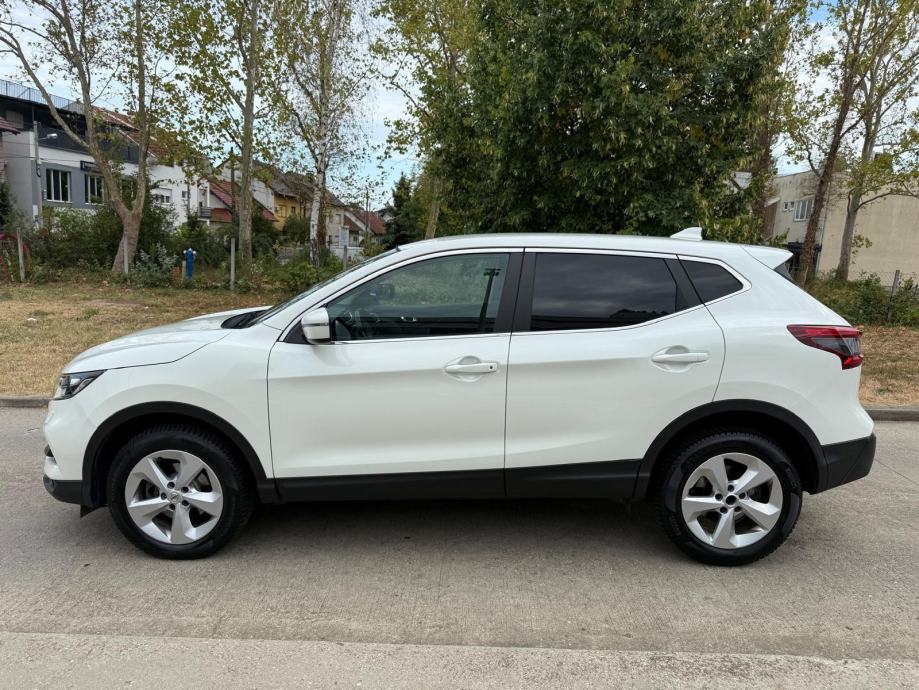Nissan Qashqai 1,6 DIG-T*Top stanje*Redizajn*Reg. 7/2027*, fotografija 8
